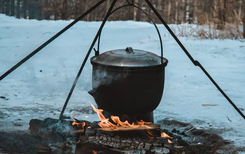 campfire dutch oven cooking